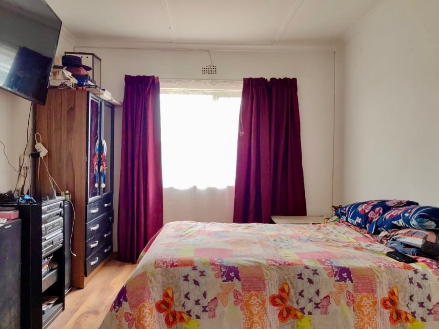 3 Bedroom Property for Sale in Pine Place Western Cape